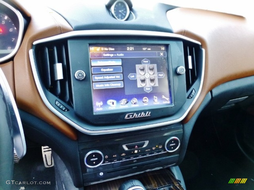 2014 Maserati Ghibli S Q4 Controls Photo #90440426