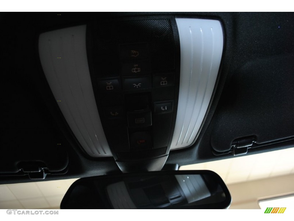 2010 E 350 4Matic Sedan - Arctic White / Black photo #18