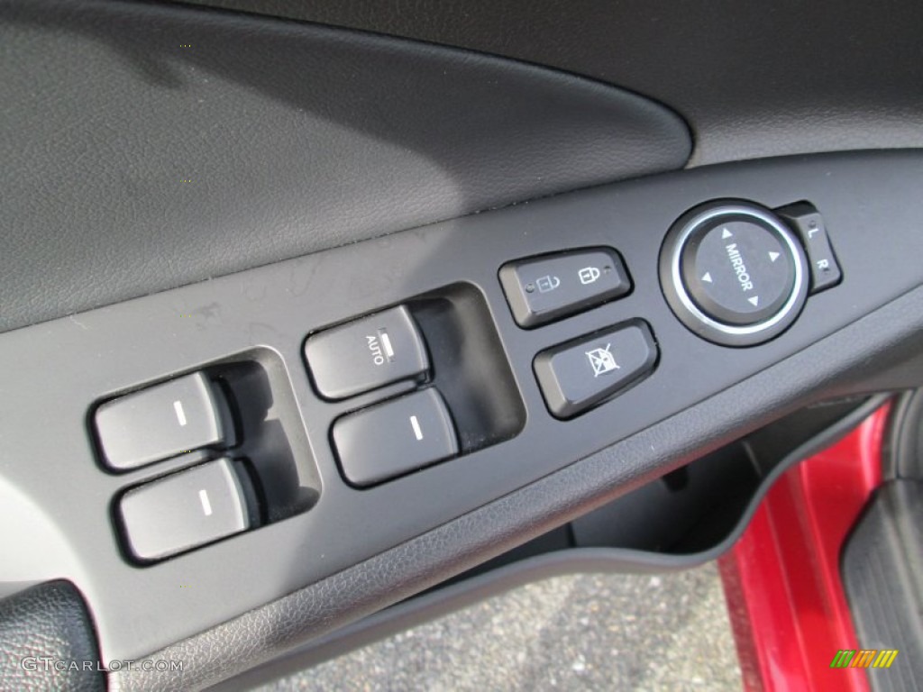 2011 Sonata Limited - Venetian Red / Black photo #13