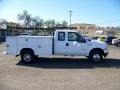 Oxford White - F350 Super Duty XLT SuperCab 4x4 Dually Chassis Photo No. 6