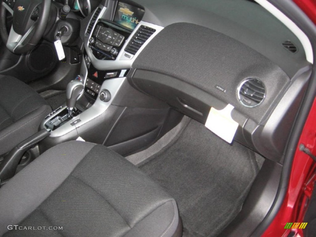 2014 Cruze Eco - Crystal Red Tintcoat / Jet Black photo #18
