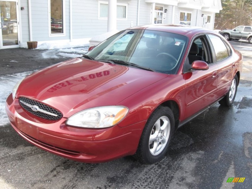 2002 Taurus SE - Matador Red Metallic / Dark Charcoal photo #3