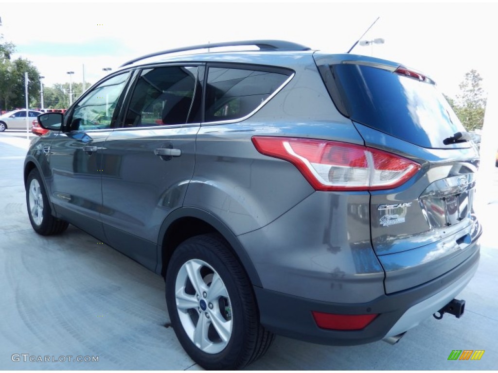 2014 Escape SE 2.0L EcoBoost - Sterling Gray / Medium Light Stone photo #3