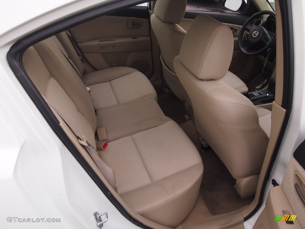 2004 MAZDA3 i Sedan - Rally White / Beige photo #6