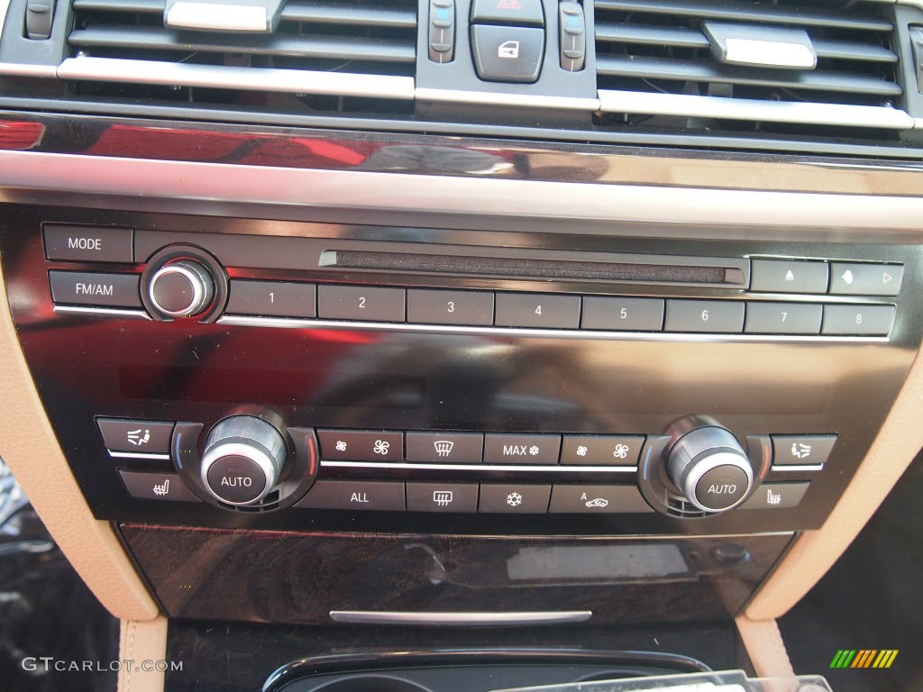 2011 BMW 7 Series 750i Sedan Controls Photos