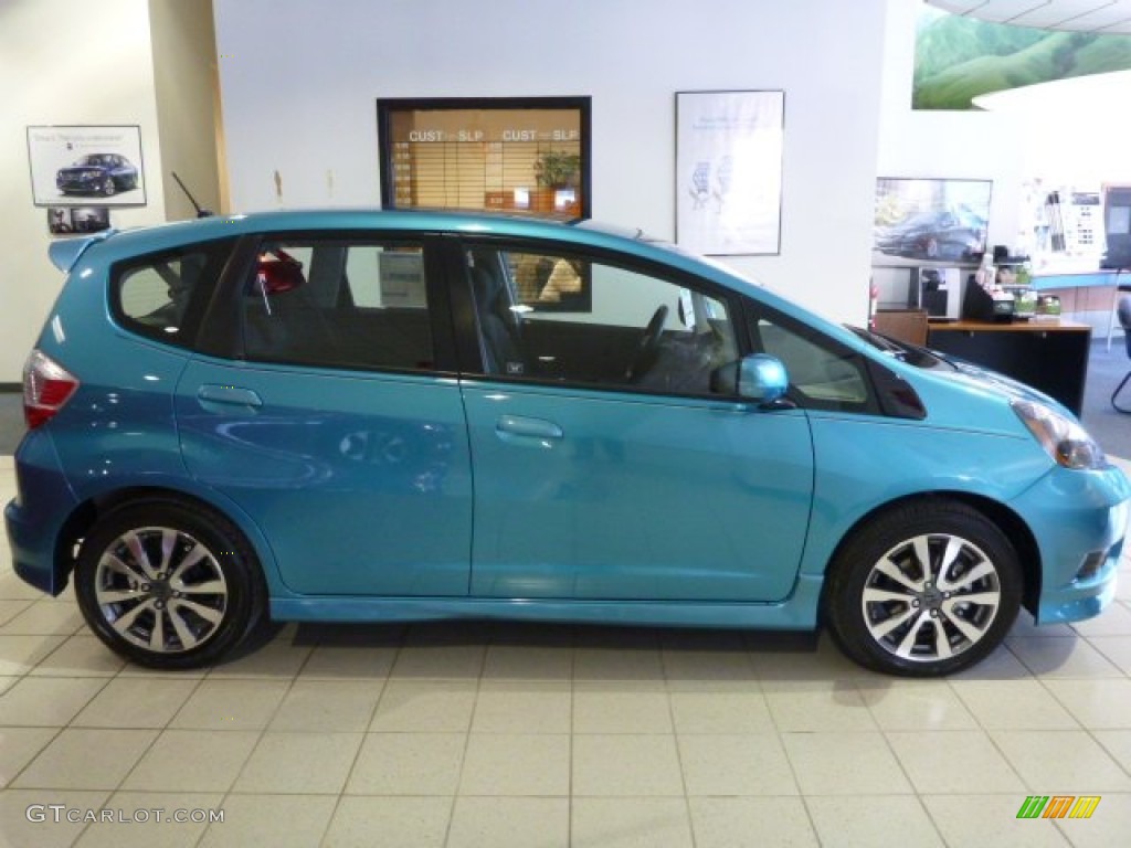 2013 Fit Sport - Blue Raspberry Metallic / Sport Black photo #4