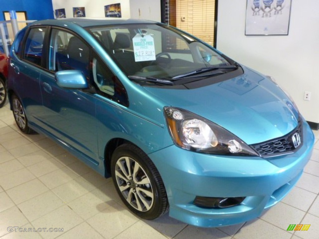 2013 Fit Sport - Blue Raspberry Metallic / Sport Black photo #9