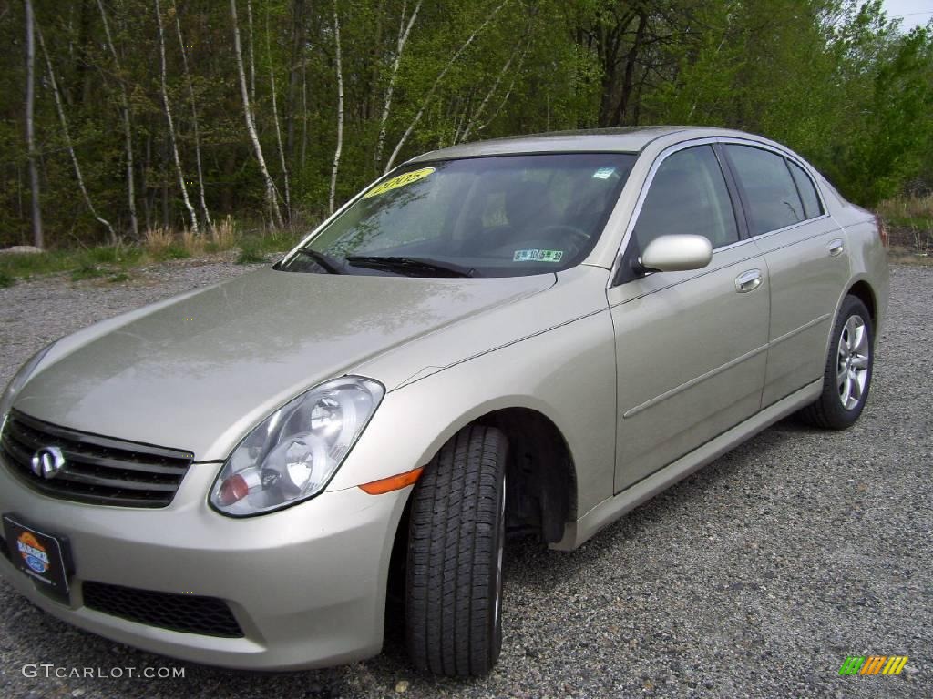 2005 G 35 x Sedan - Serengeti Sand / Graphite photo #1