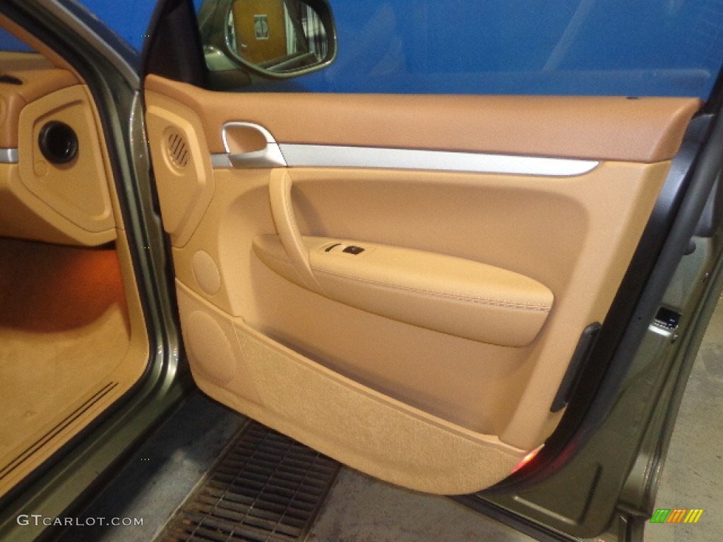 2008 Cayenne Tiptronic - Olive Green Metallic / Havanna/Sand Beige photo #31