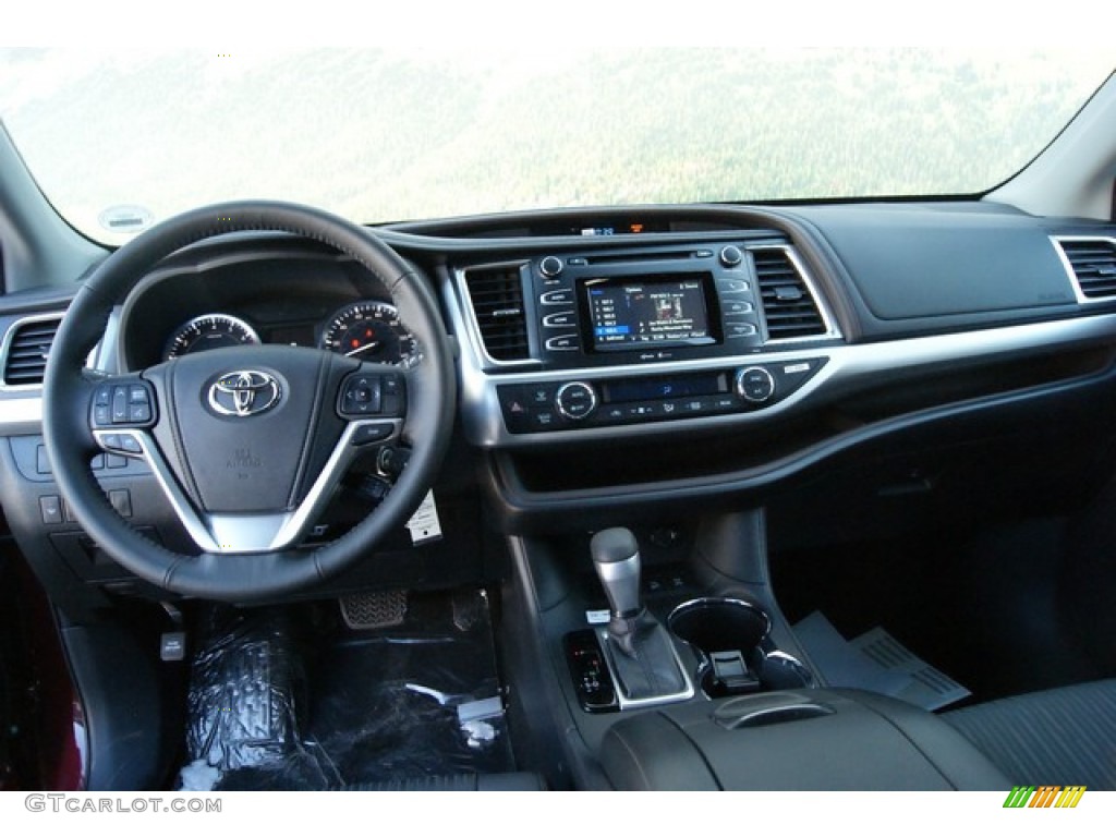 2014 Toyota Highlander LE AWD Black Dashboard Photo #90464760