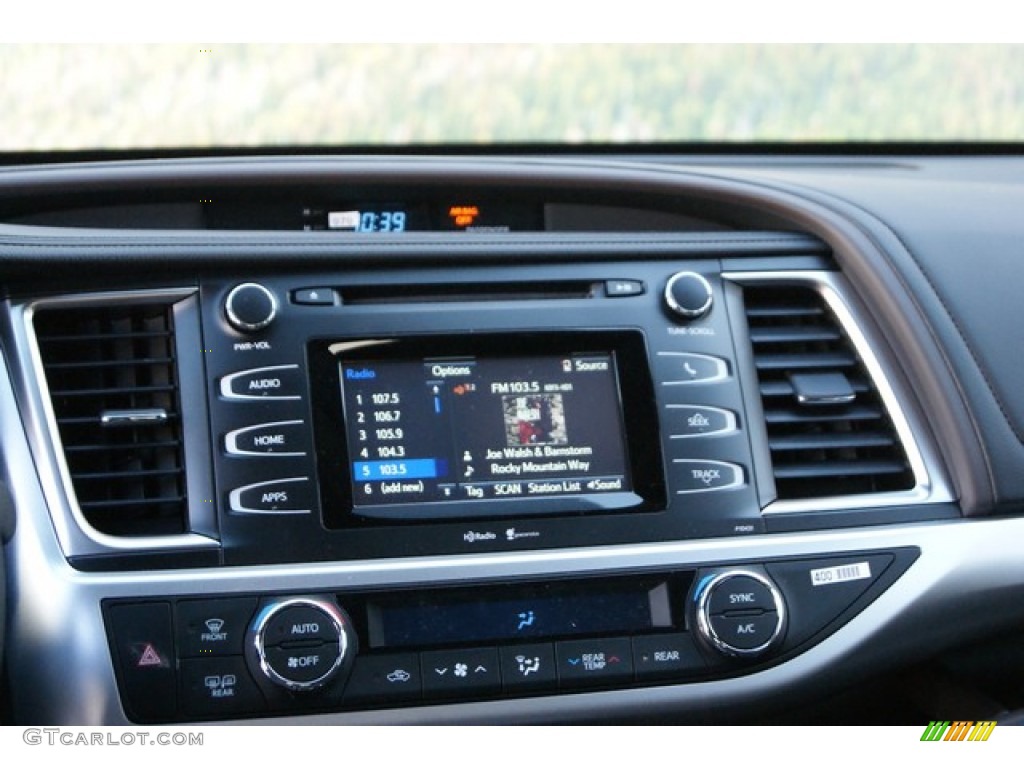 2014 Toyota Highlander LE AWD Controls Photo #90464772