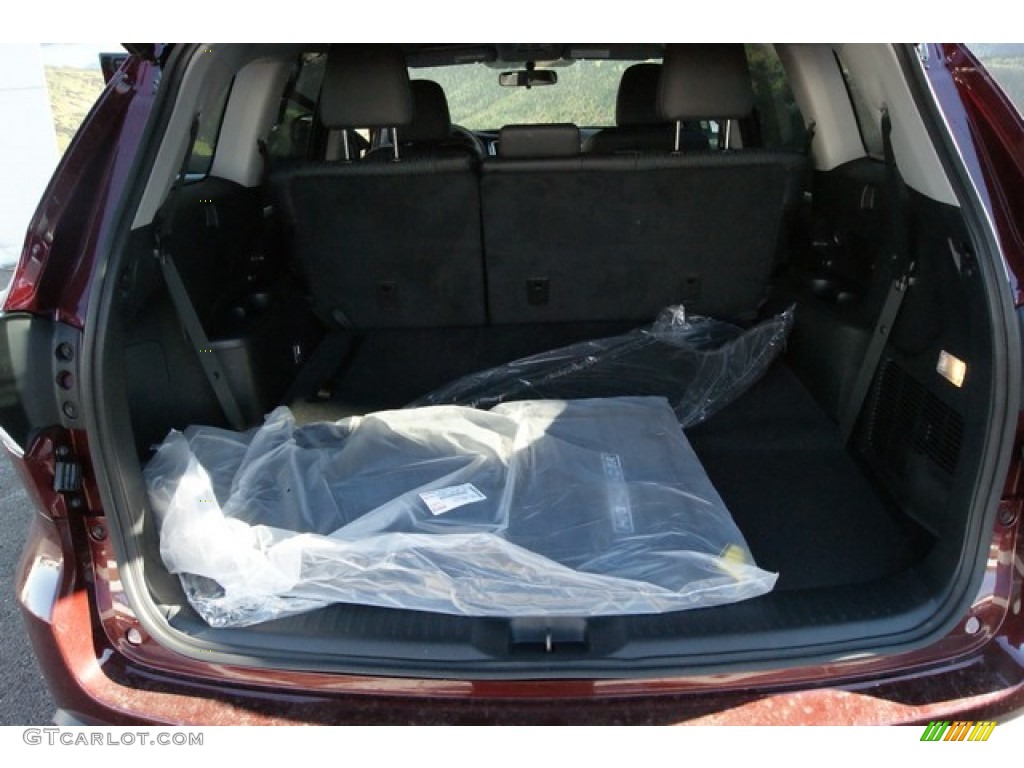 2014 Toyota Highlander LE AWD Trunk Photo #90464790