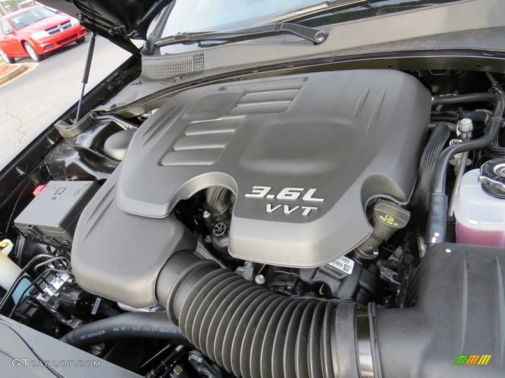 2014 300  - Gloss Black / Black photo #10