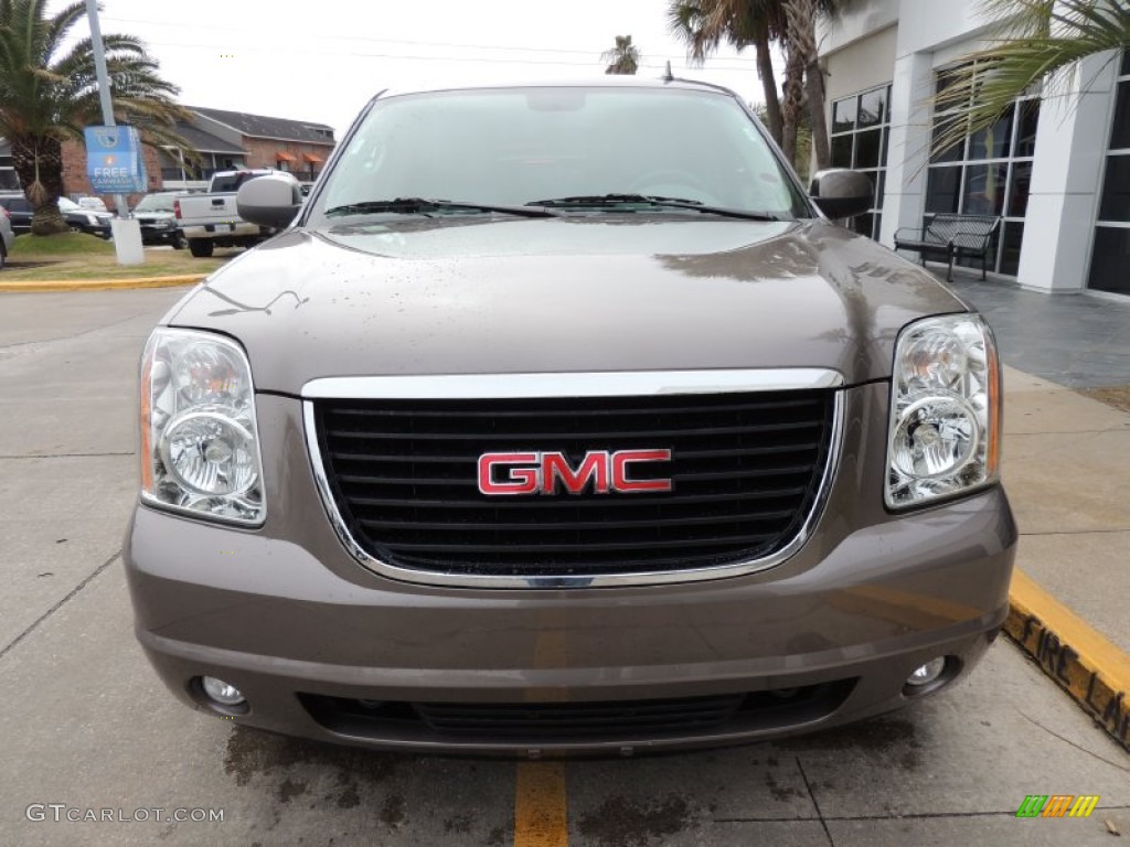 2013 Yukon SLT - Mocha Steel Metallic / Light Titanium photo #2