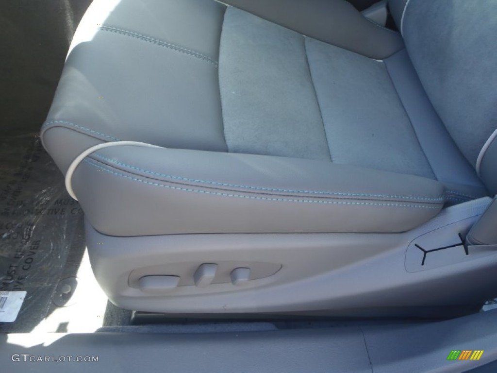 2014 Impala LT - Silver Topaz Metallic / Jet Black/Dark Titanium photo #12