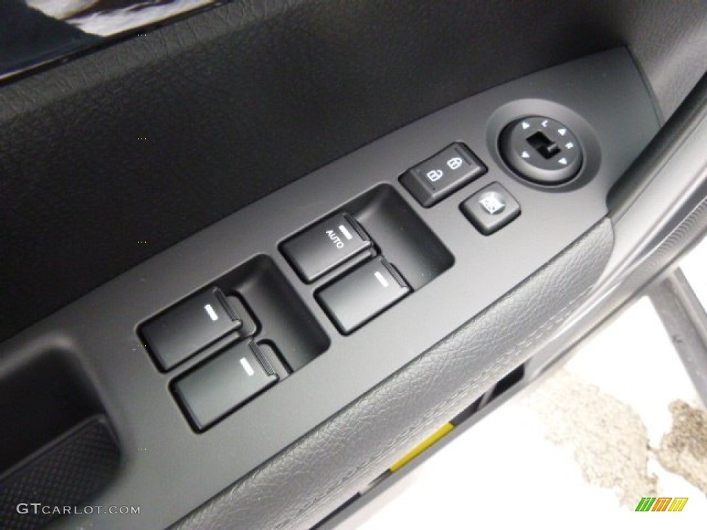 2014 Sorento LX AWD - Bright Silver / Black photo #15