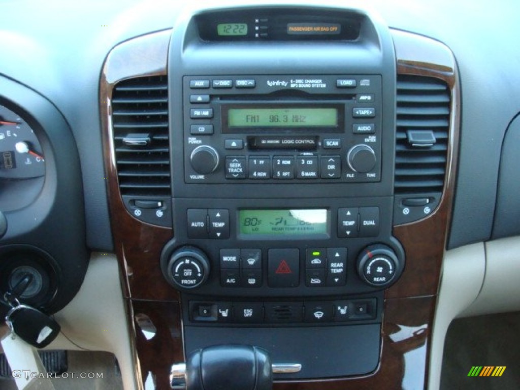 2007 Entourage GLS - Cosmic White / Beige photo #17