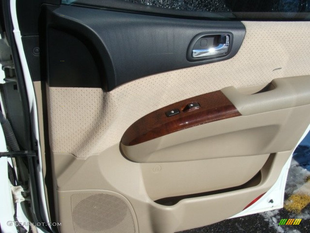 2007 Entourage GLS - Cosmic White / Beige photo #24