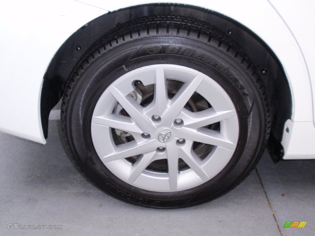 2013 Toyota Prius v Three Hybrid Wheel Photo #90480740