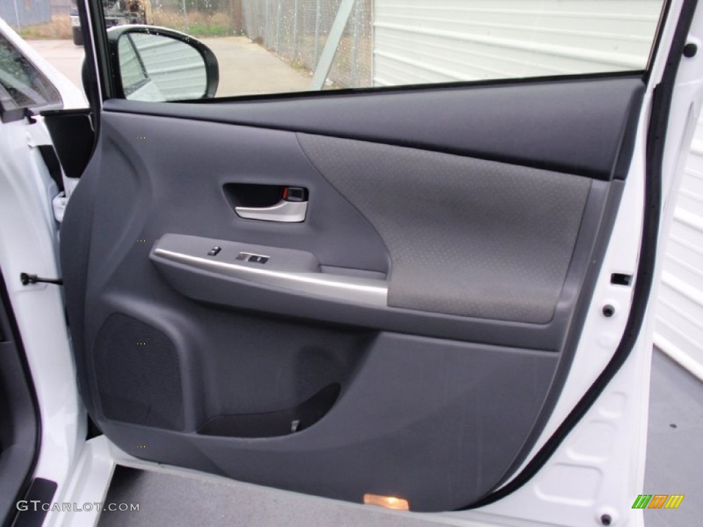 2013 Toyota Prius v Three Hybrid Misty Gray Door Panel Photo #90480932