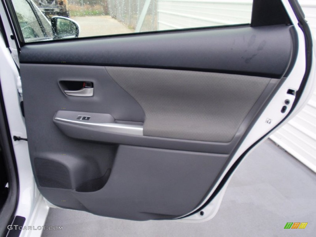 2013 Toyota Prius v Three Hybrid Misty Gray Door Panel Photo #90480971