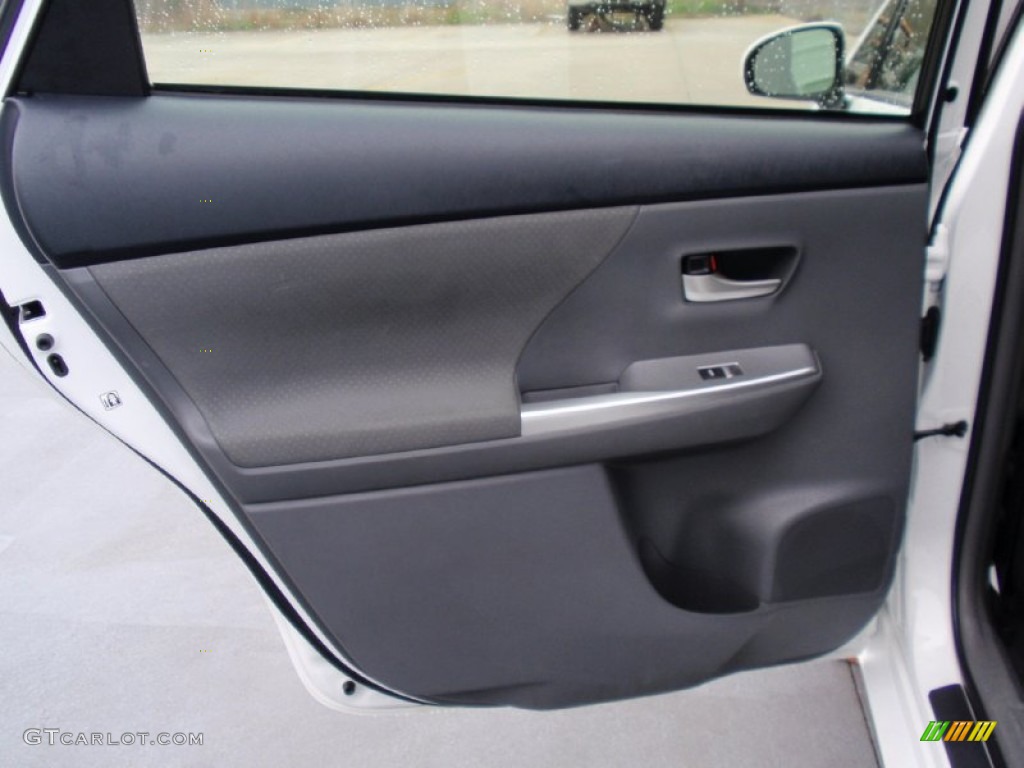 2013 Toyota Prius v Three Hybrid Misty Gray Door Panel Photo #90481058