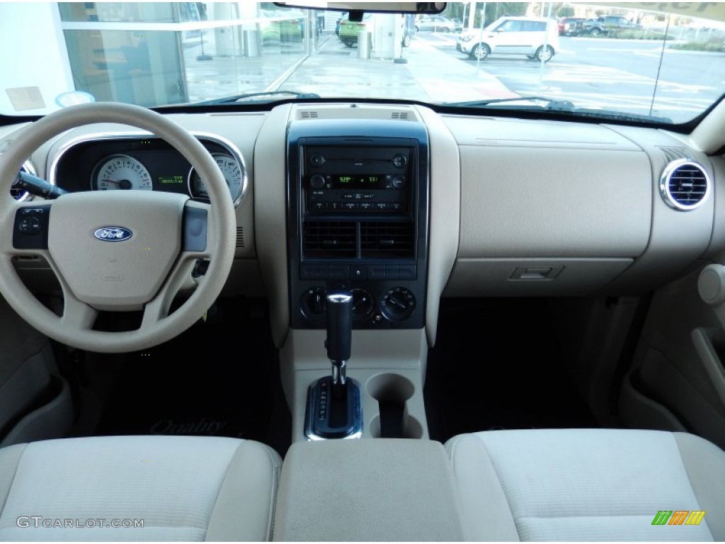 2007 Explorer Sport Trac XLT - Red Fire / Camel photo #18