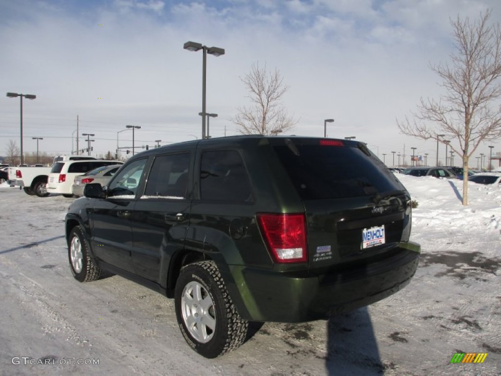 2008 Grand Cherokee Laredo 4x4 - Jeep Green Metallic / Dark Slate Gray photo #3