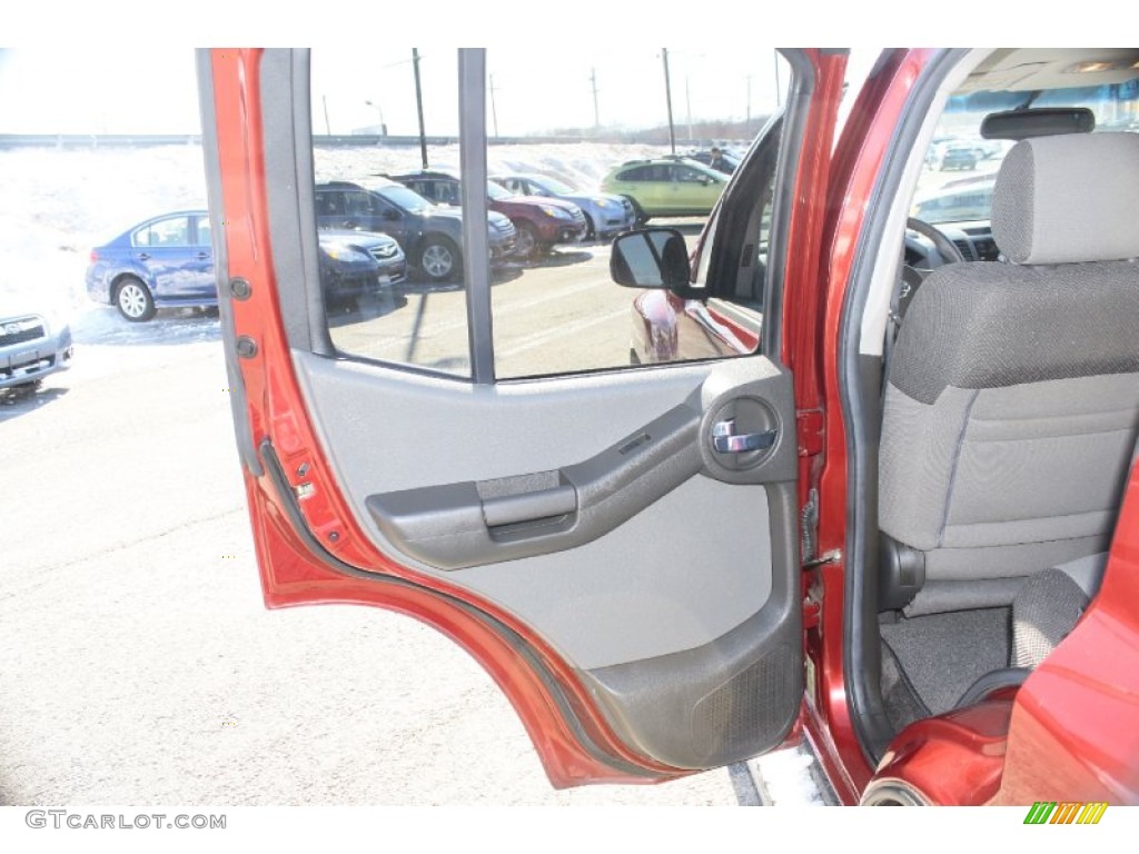 2005 Xterra S 4x4 - Red Brawn Pearl / Steel/Graphite photo #20