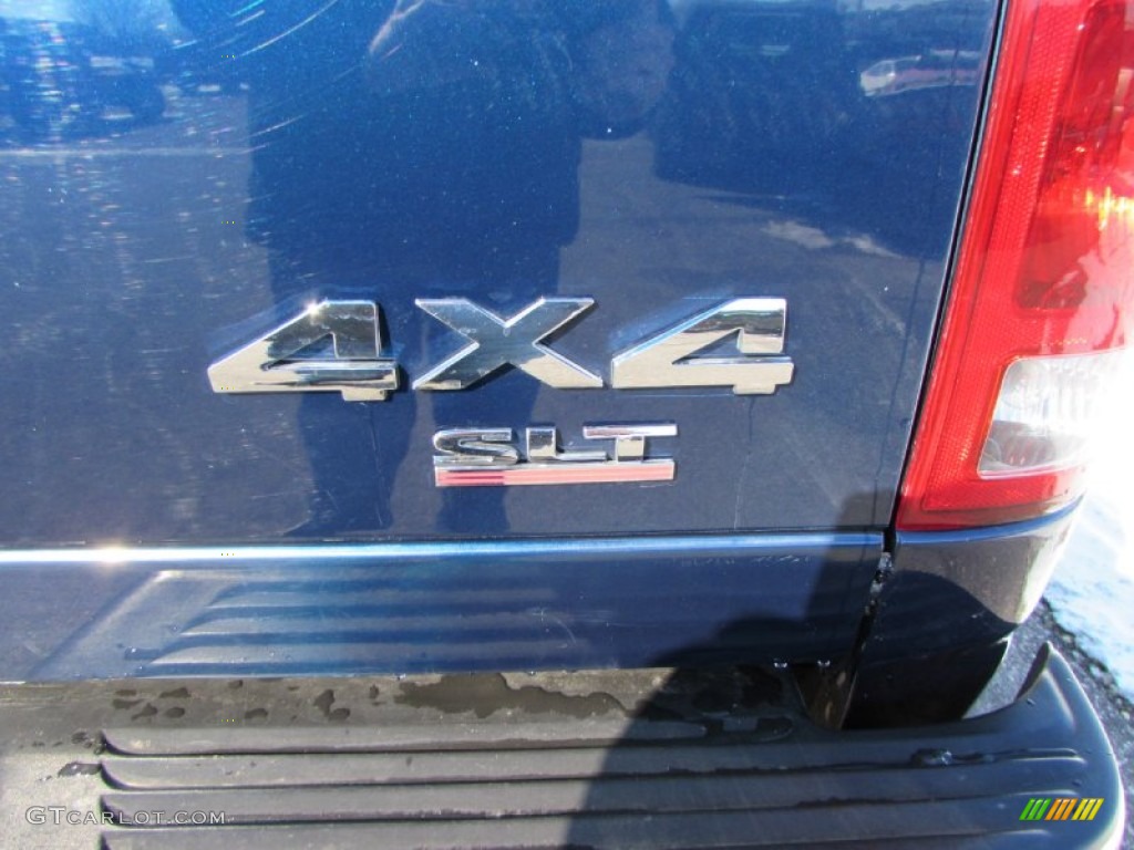 2006 Ram 2500 ST Quad Cab 4x4 - Atlantic Blue Pearl / Medium Slate Gray photo #16