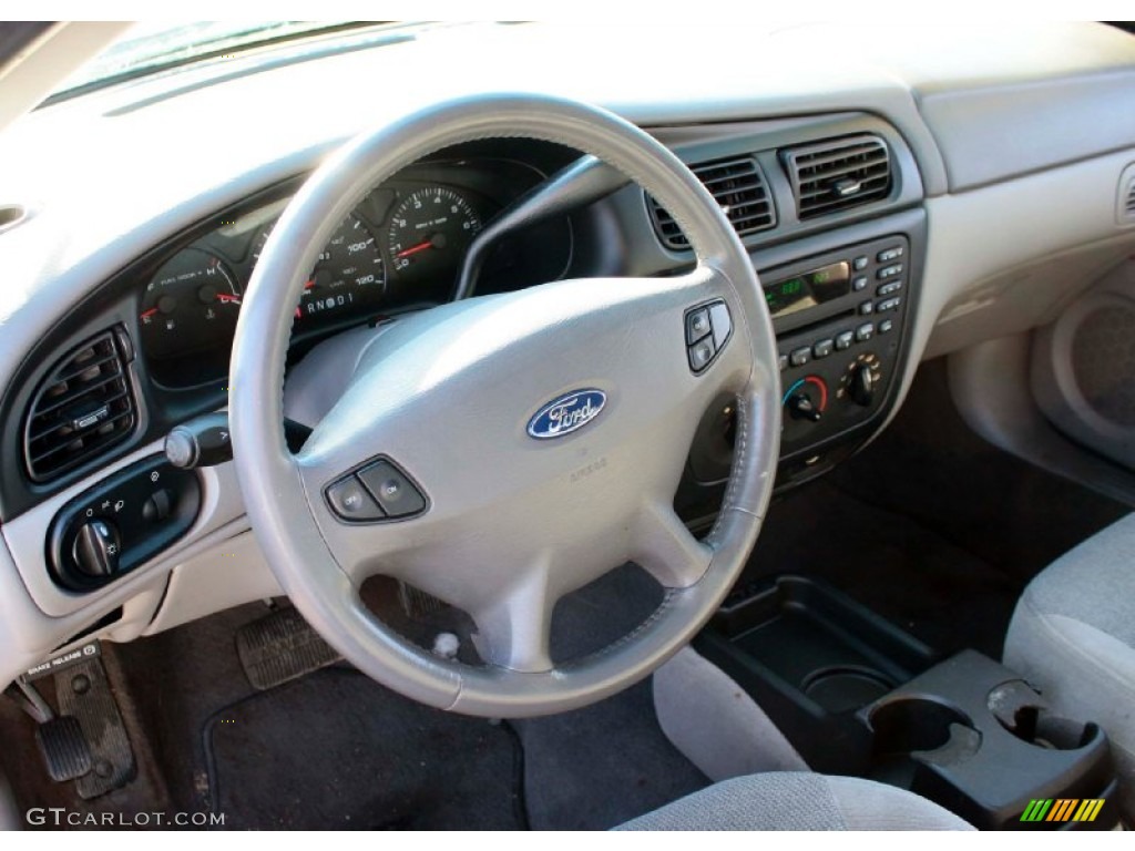 2002 Ford Taurus SE Medium Graphite Dashboard Photo #90486653