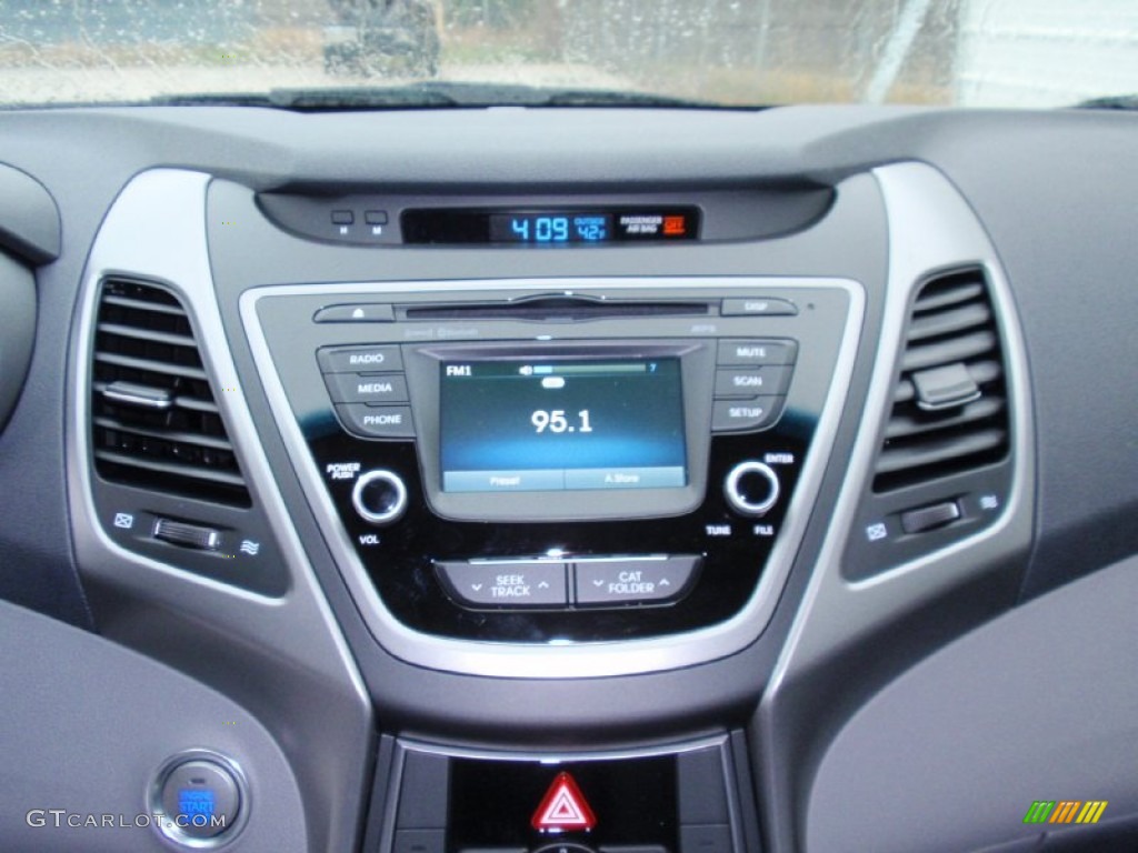 2014 Hyundai Elantra Sport Sedan Controls Photo #90487658