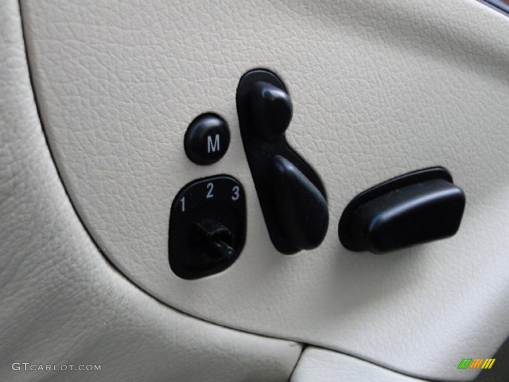 2004 CLK 500 Coupe - Alabaster White / Stone photo #34