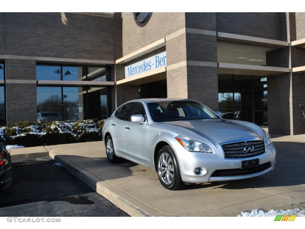 2011 M 37x AWD Sedan - Liquid Platinum / Graphite photo #1