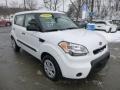 2011 Clear White Kia Soul 1.6  photo #7