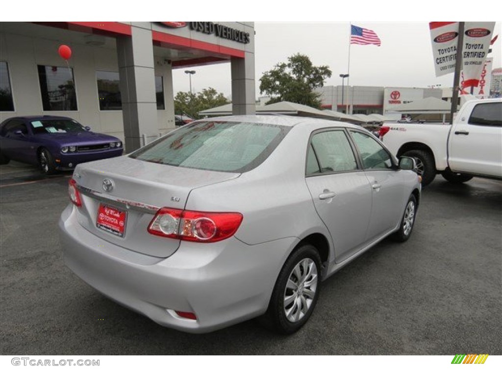 2012 Corolla LE - Classic Silver Metallic / Ash photo #7