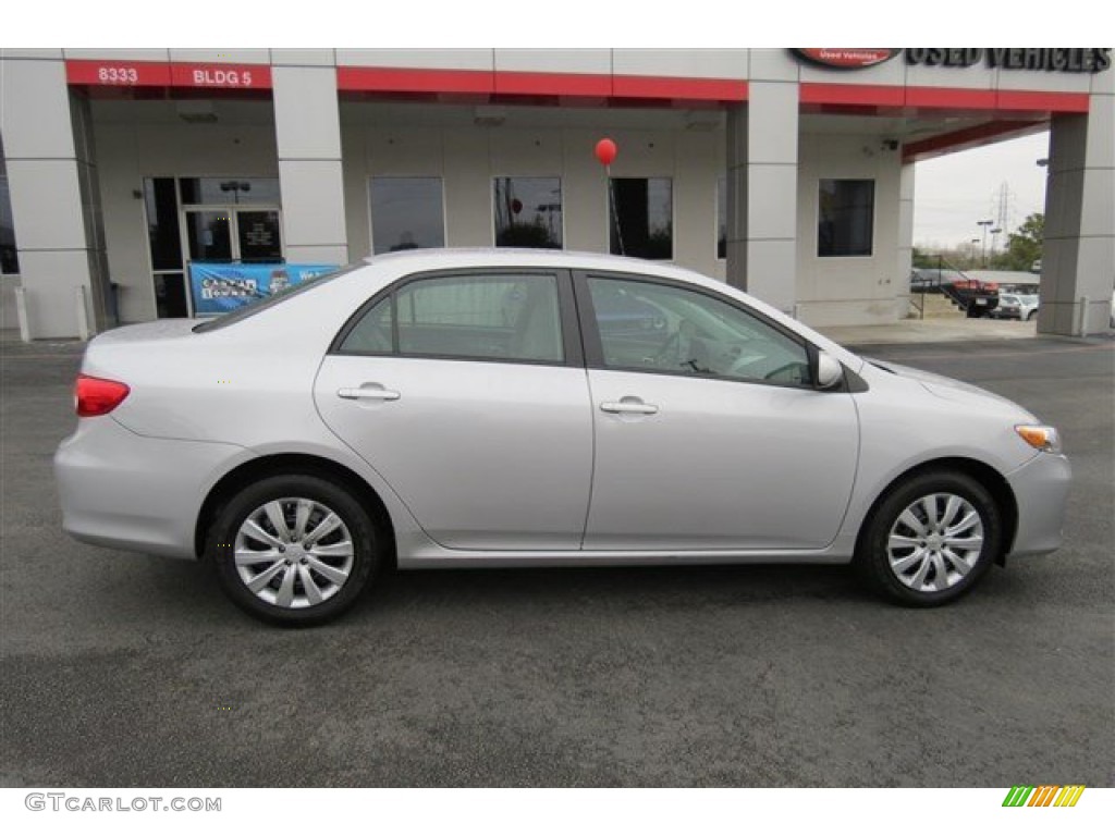 2012 Corolla LE - Classic Silver Metallic / Ash photo #8