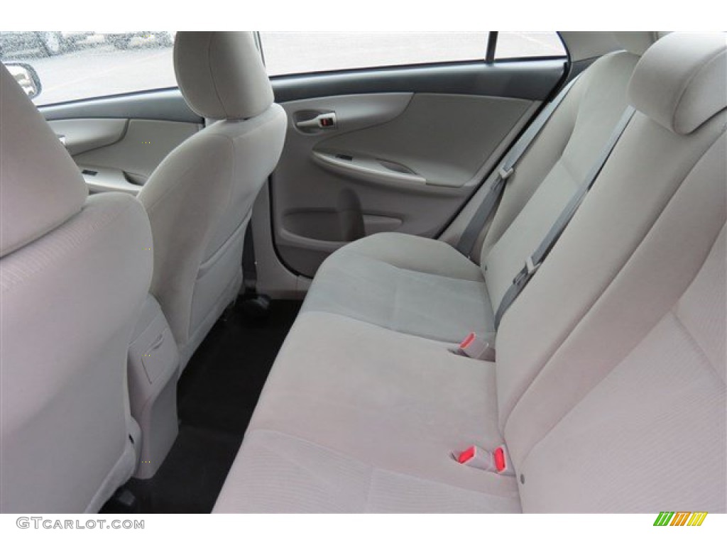 2012 Corolla LE - Classic Silver Metallic / Ash photo #12