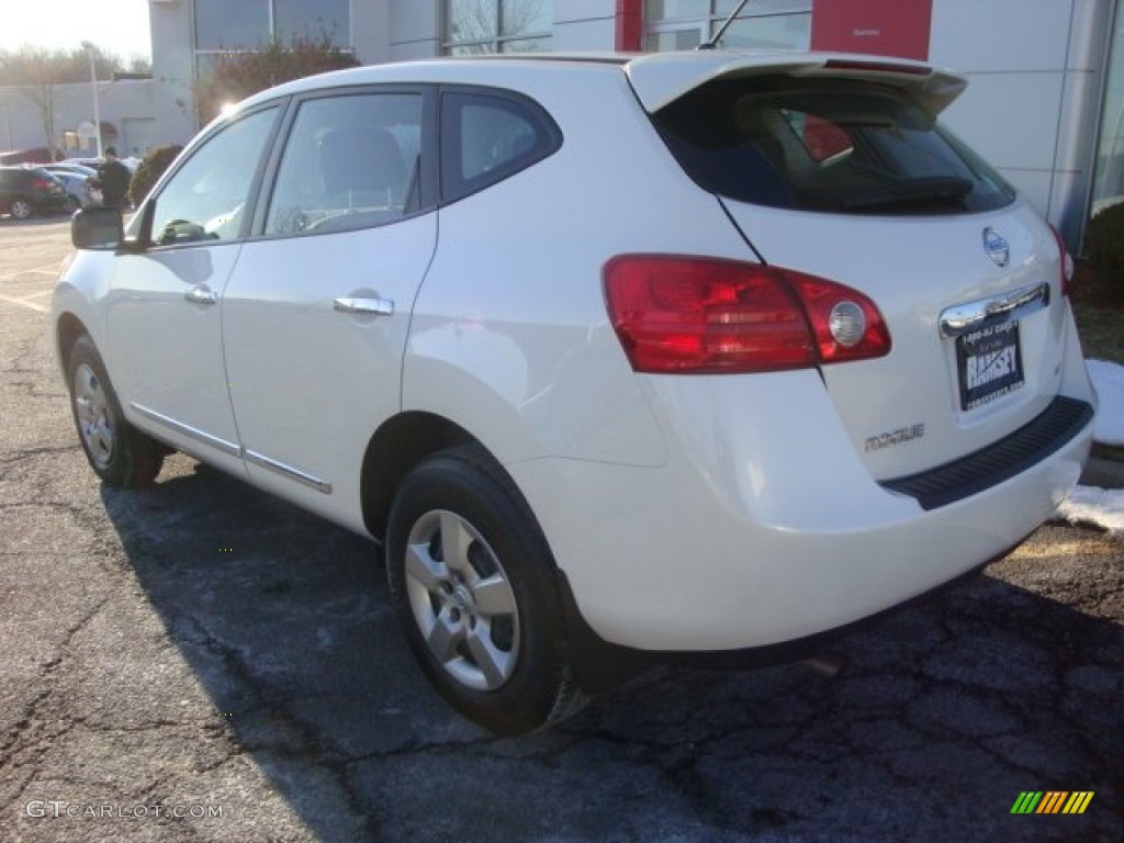2011 Rogue S AWD - Pearl White / Black photo #7