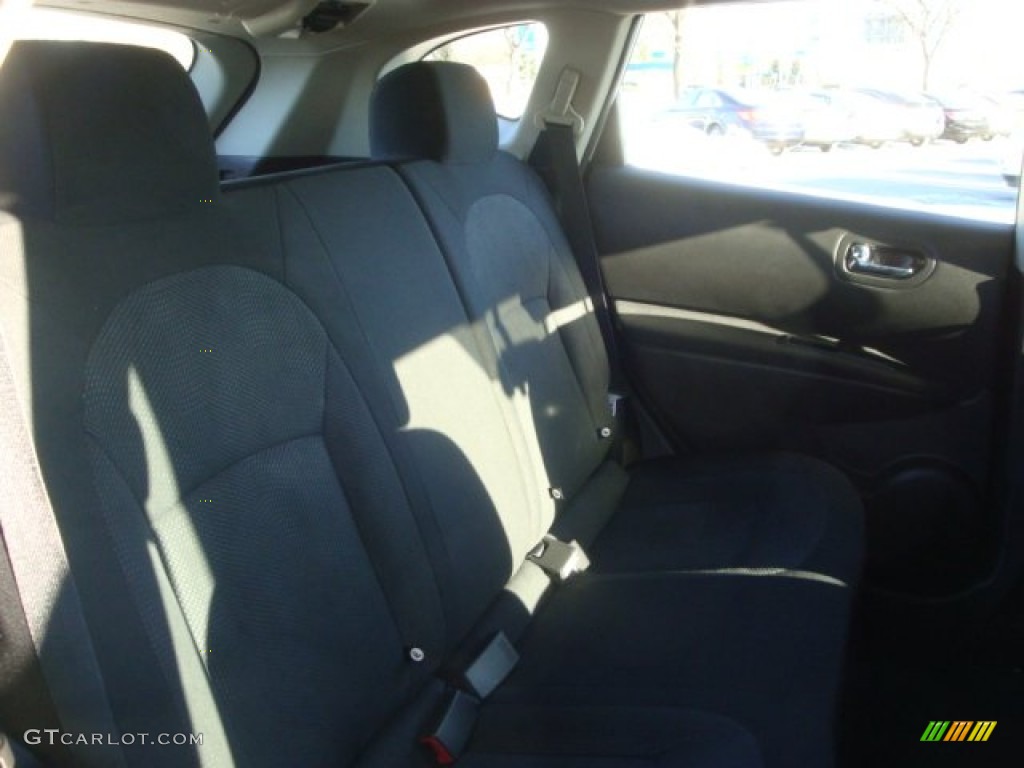 2011 Rogue S AWD - Pearl White / Black photo #13