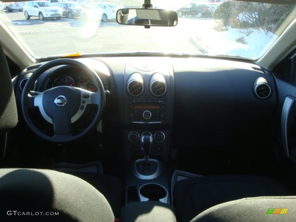 2011 Rogue S AWD - Pearl White / Black photo #16
