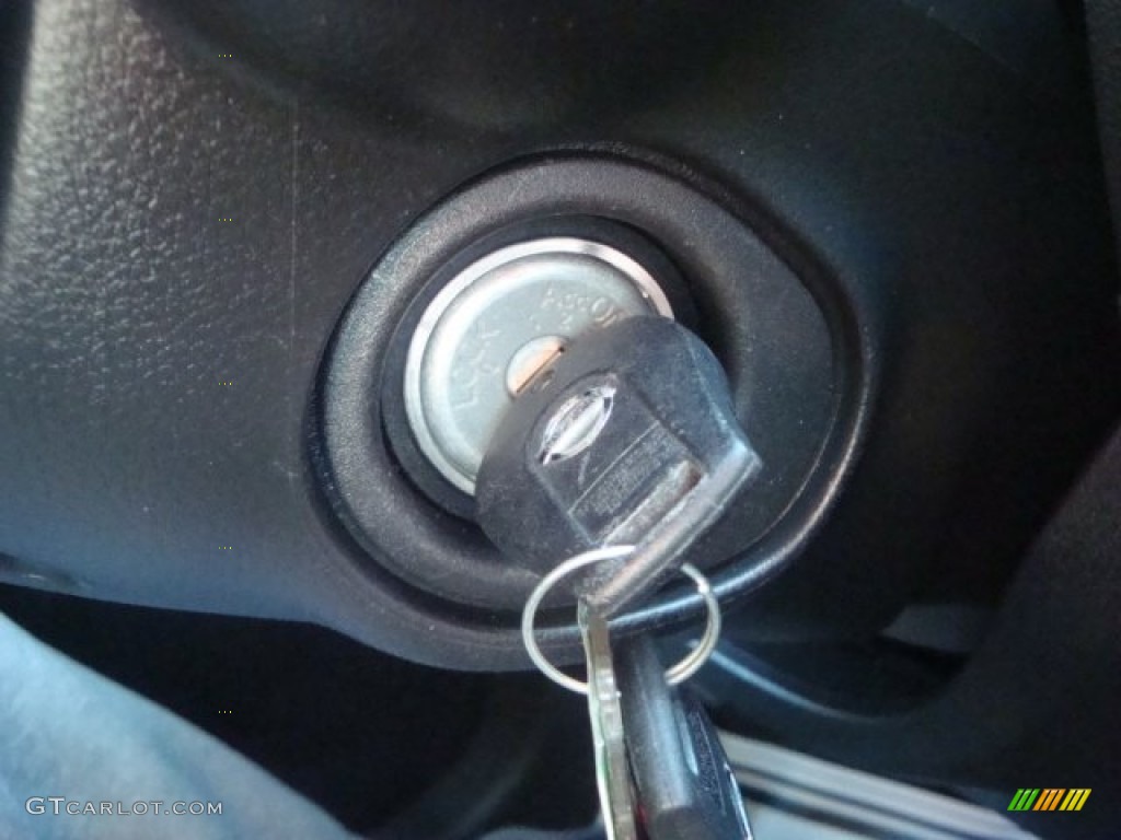 2011 Rogue S AWD - Pearl White / Black photo #21