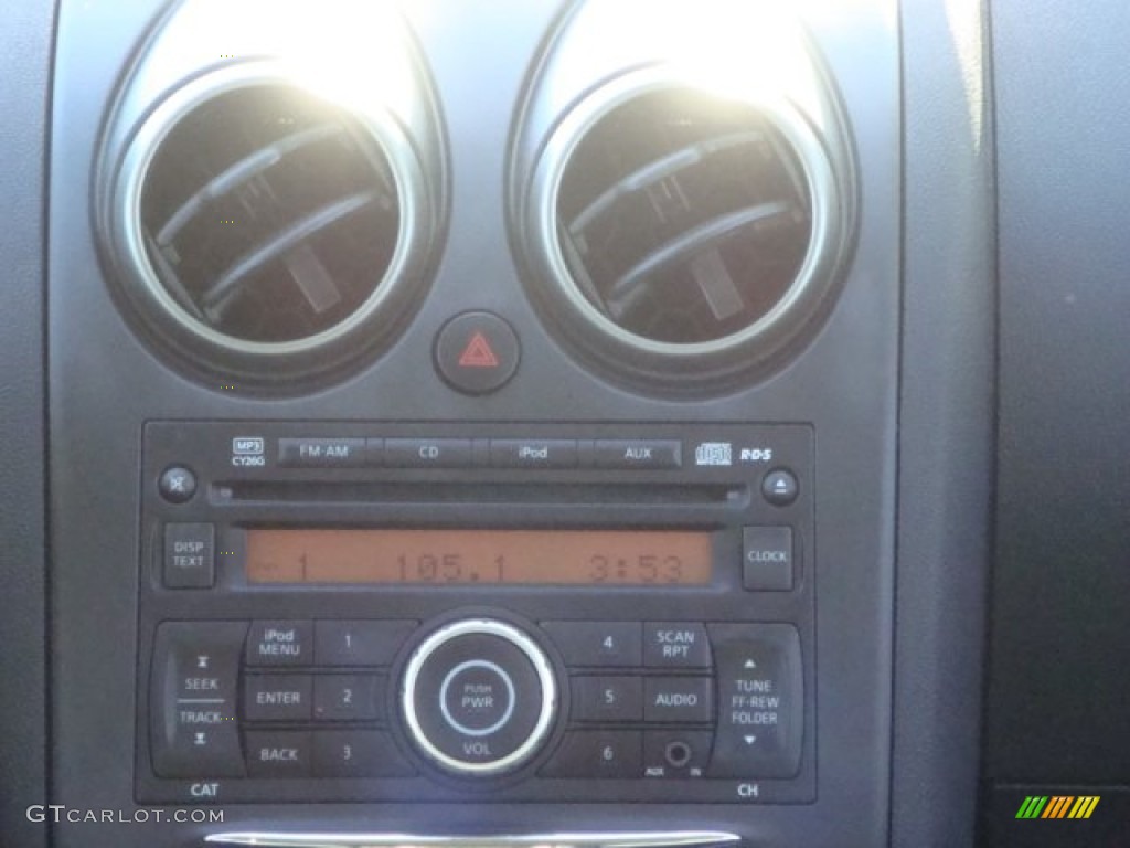 2011 Rogue S AWD - Pearl White / Black photo #22