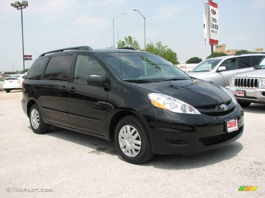 2009 Sienna LE - Black / Stone photo #4