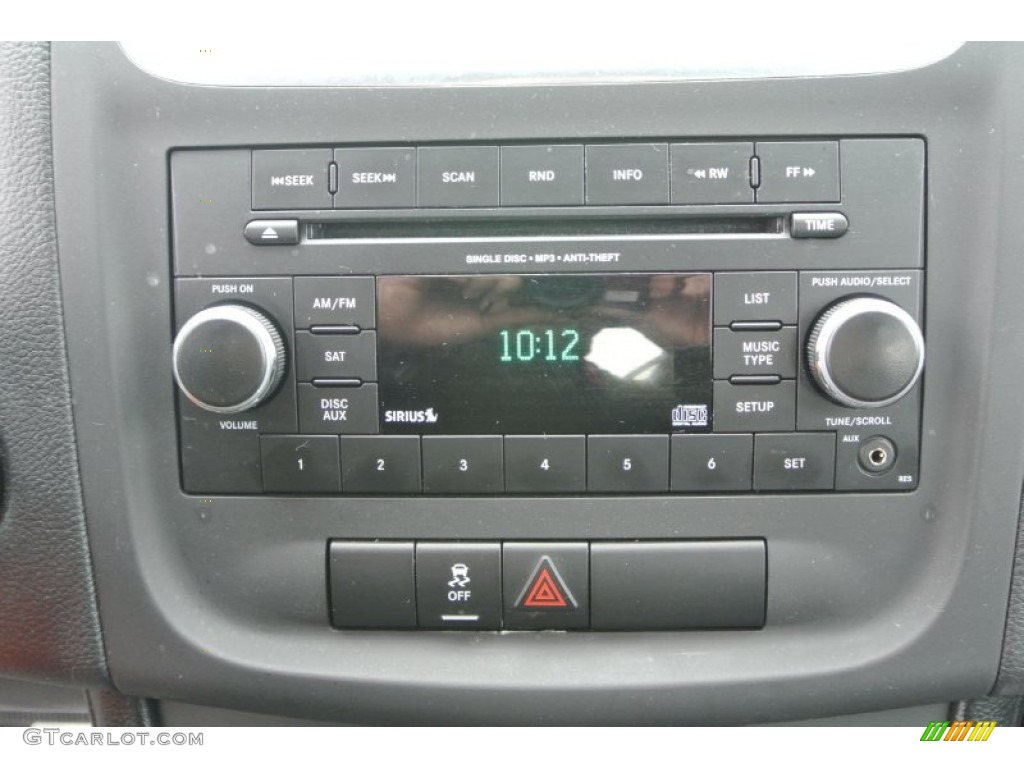 2013 Avenger SXT V6 - Black / Black/Light Frost Beige photo #14
