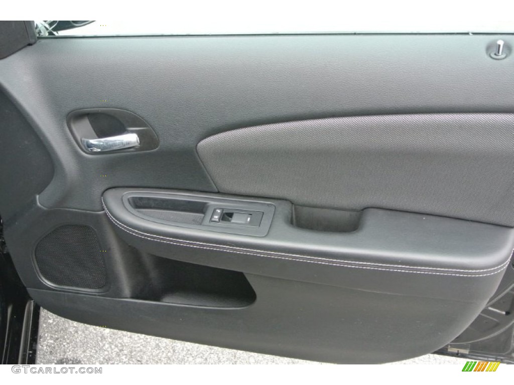 2013 Avenger SXT V6 - Black / Black/Light Frost Beige photo #20