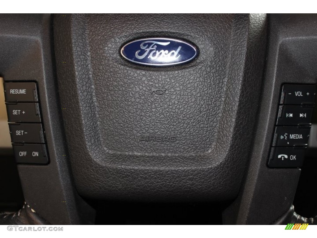 2010 F150 Lariat SuperCab - Tuxedo Black / Black photo #27