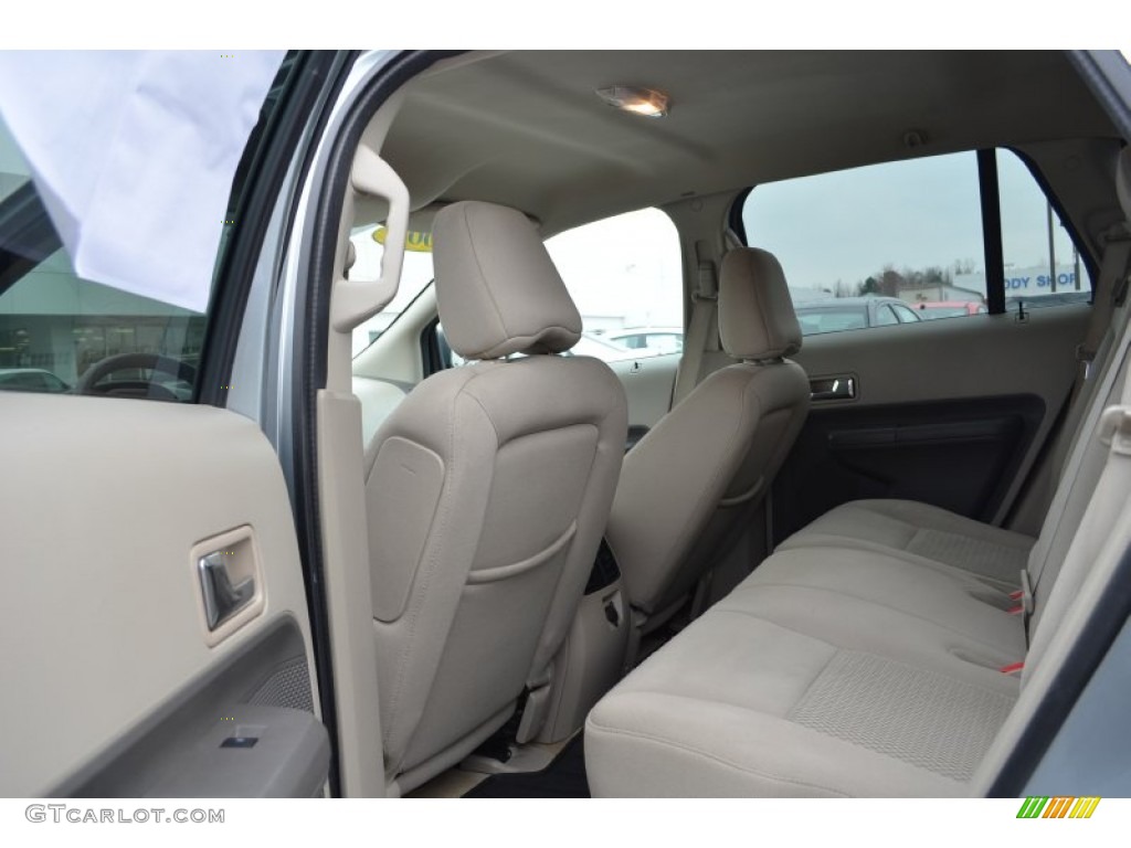 2007 Ford Edge SE Rear Seat Photos