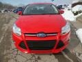 Race Red - Focus SE 5-Door Photo No. 3