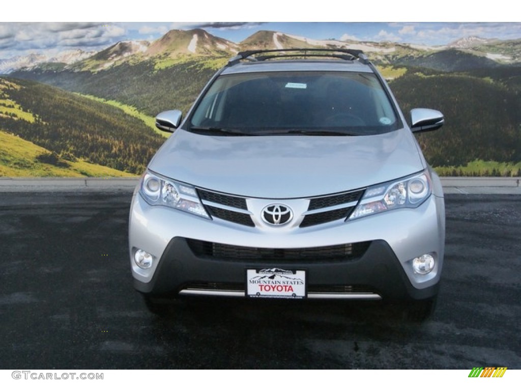 2014 RAV4 XLE AWD - Classic Silver Metallic / Black photo #2